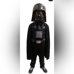 Kids Star Wars Darth Vader Costume- Size M(8-10)